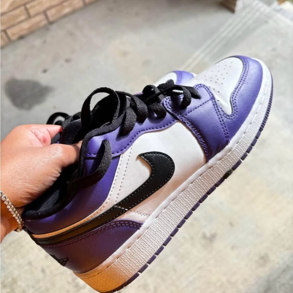 Low court purple 1s (GS)